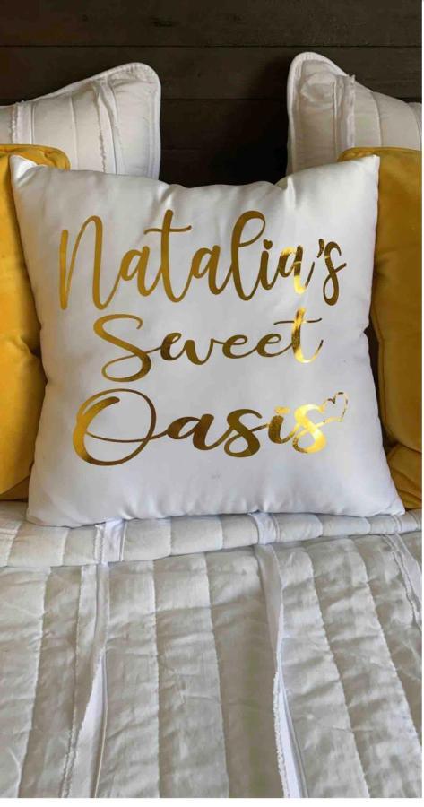 Natalia'S Sweet Oasis Lägenhet Lucea Exteriör bild